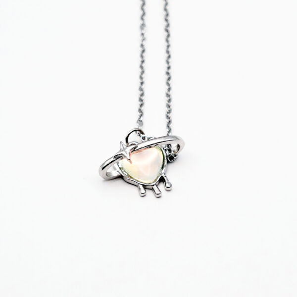 گردنبند طرح قلب