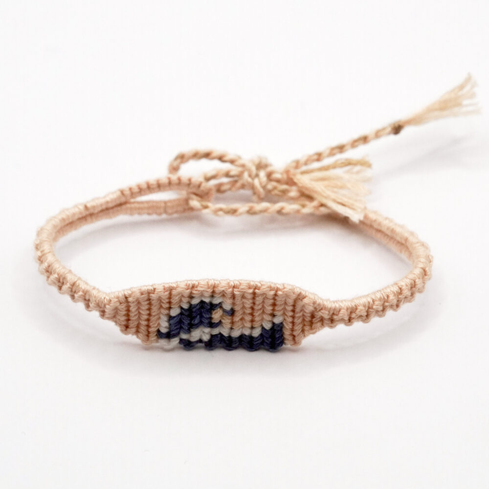 دستبند بافتنی