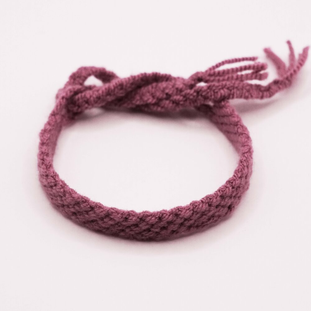 دستبند بافتنی یاسی