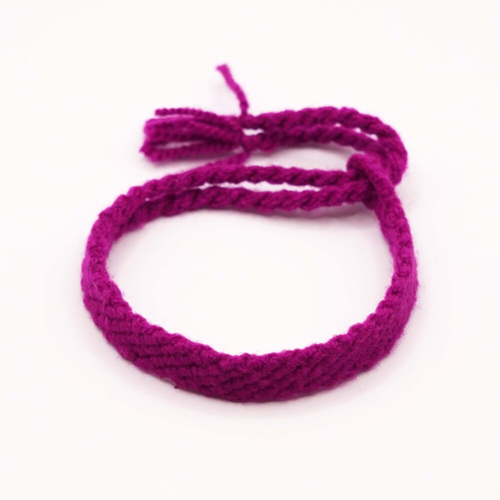 دستبند بافتنی