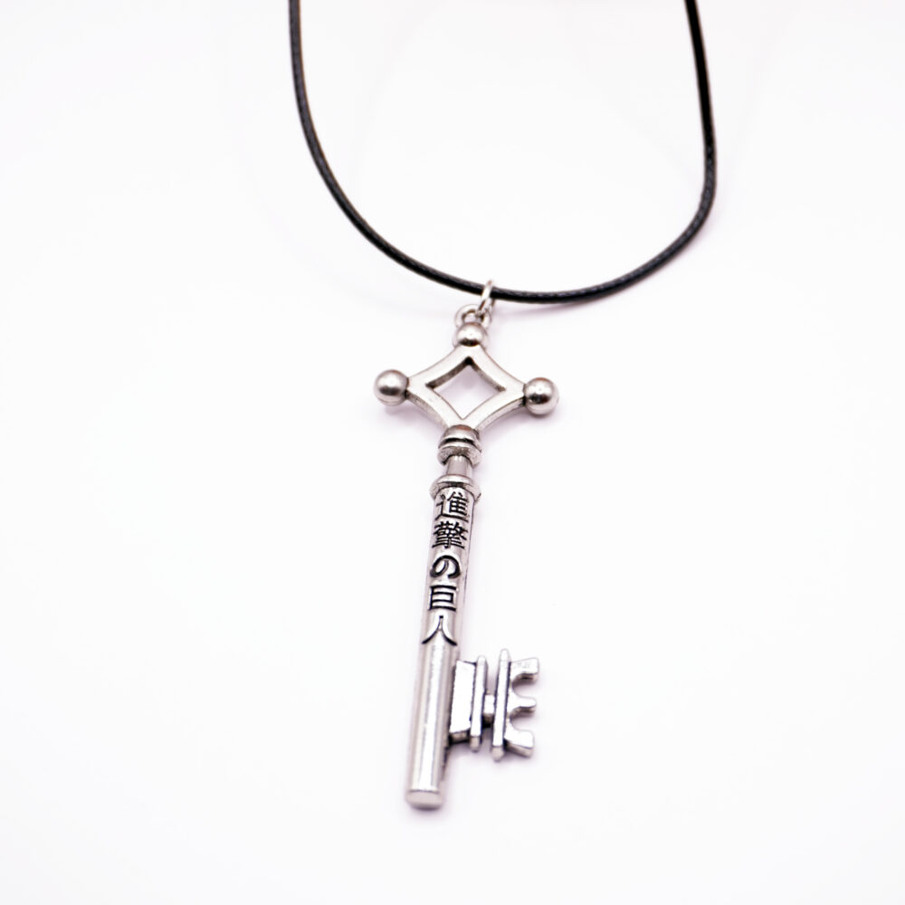 گردنبند کلید Attack On Titan