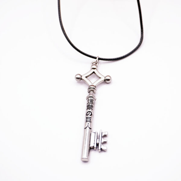 گردنبند کلید Attack On Titan
