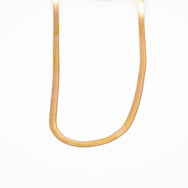 گردنبد ماری