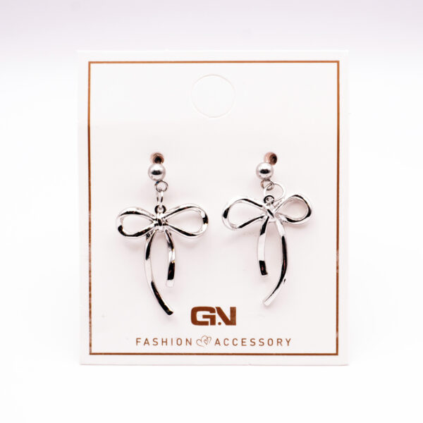 گوشواره طرح پاپیون