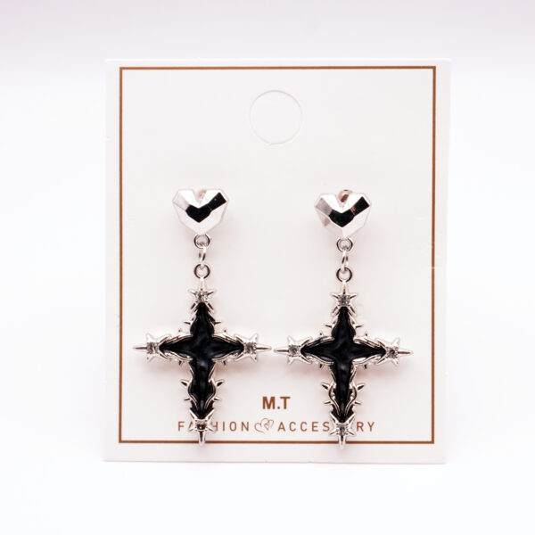 گوشواره طرح اسپارکل مشکی