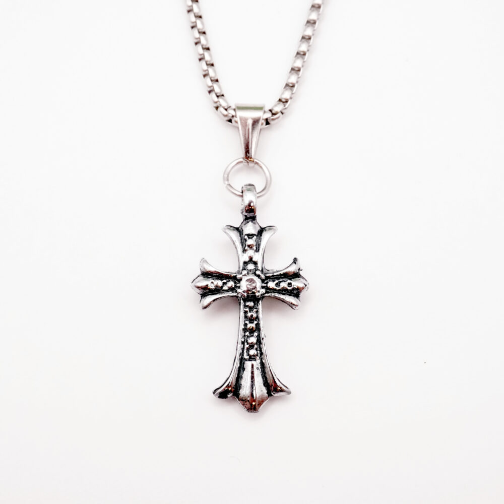 گردنبند طرح Chorome Hearts